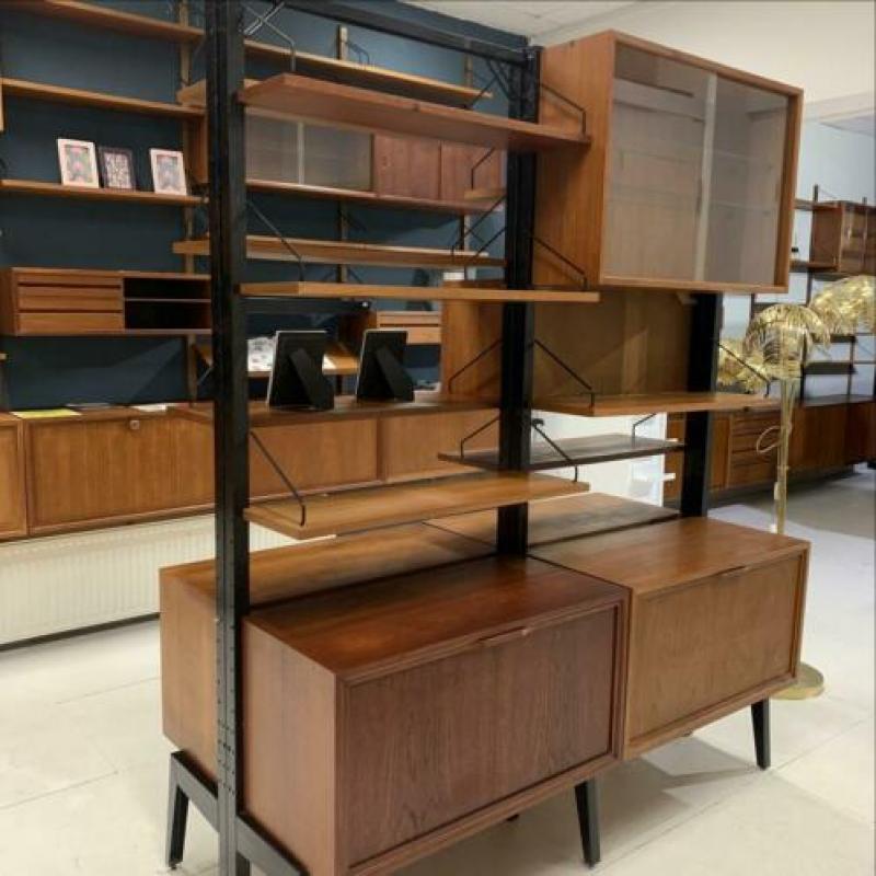 Poul Cadovius by Royal System modulair vintage wandsysteem