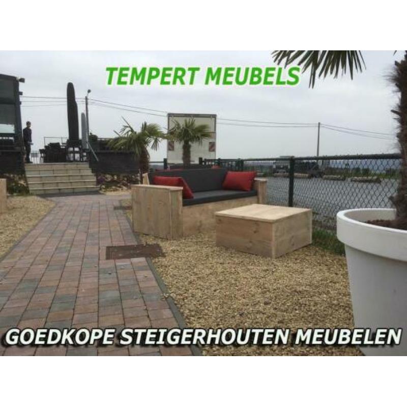 Robuuste steigerhouten loungebank / Loungeset.