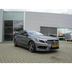 Mercedes-Benz A-Klasse 180 AMG Line Automaat Navigatie Night