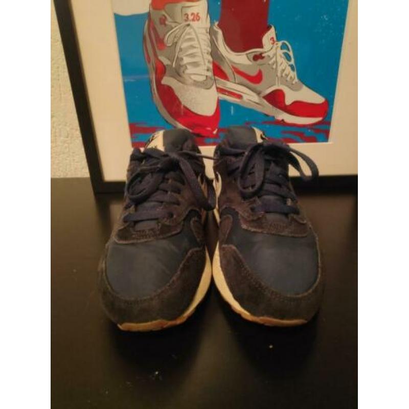 Nike air max 1 navy blue gumsole