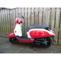 Sym Fiddle 3 / III snor EURO4 NIEUW / 2020 0KM ROOD/WIT