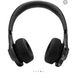 JBL train (under armour)
