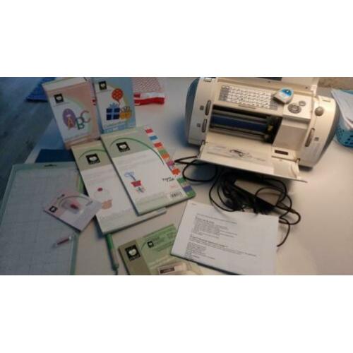 Cricut snijmachine met vele toebehoren!