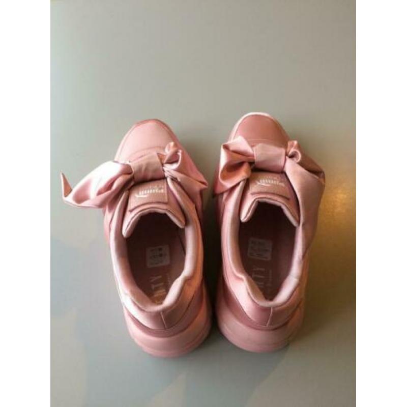 Rihanna Fenty x Puma bow sneakers
