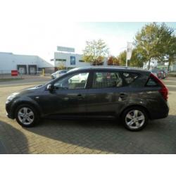 Kia Cee'd Sporty Wagon 1.4 CVVT Navigator Plus Pack APK07-20