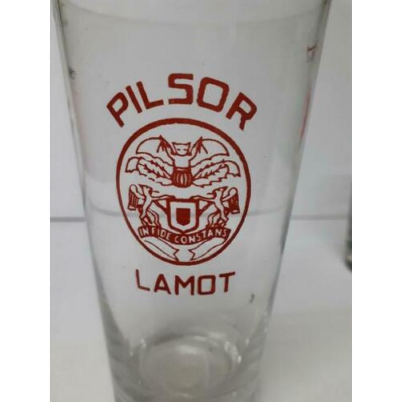 Oud pilsor lamot bierglas uit belgië. zie foto's
