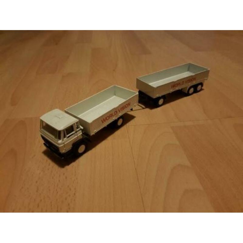 Daf 2500 combinatie WORLD VISION lion toys