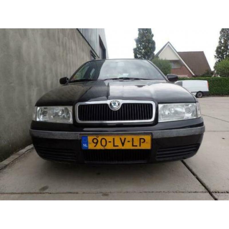 Skoda Octavia Combi 1.6 Collection TOP AUTO airco