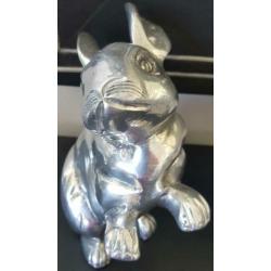 Antiek sculptuur beeld haas zilver/ aluminium is erg zwaar