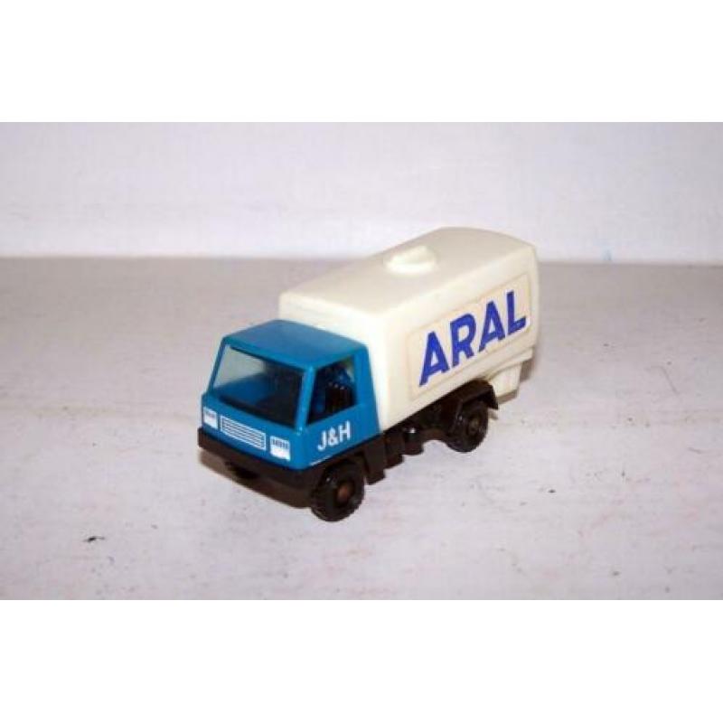 Vintage Jean Aral tankauto model. Izgs.