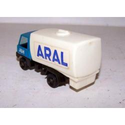 Vintage Jean Aral tankauto model. Izgs.