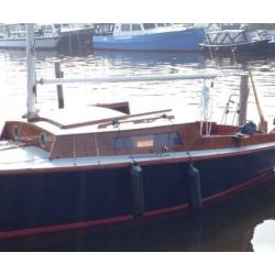 Zeilboot Kolibri 560 + stallingstrailer en buitenboordmotor