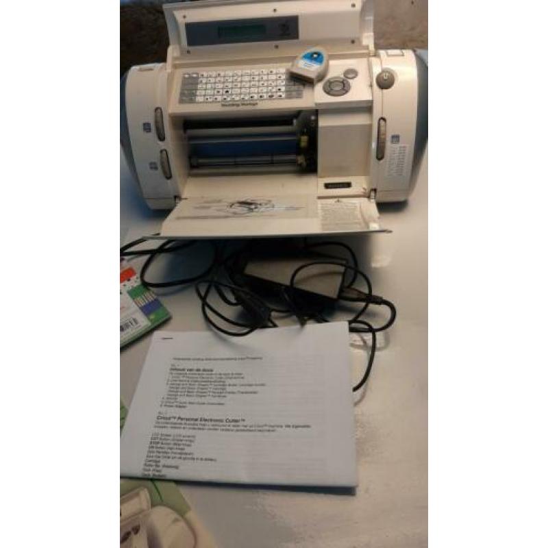 Cricut snijmachine met vele toebehoren!