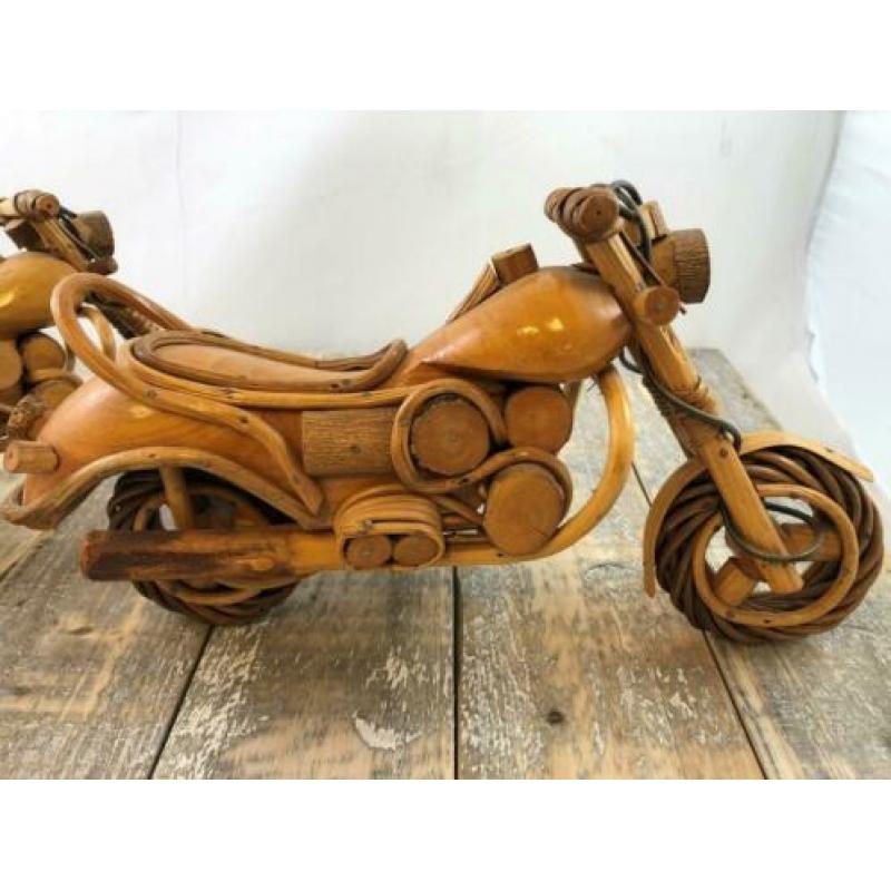 Set handgemaakte houten motoren, lowriders.