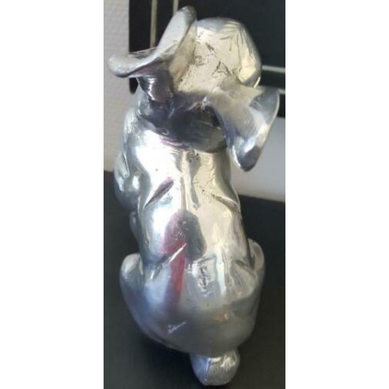 Antiek sculptuur beeld haas zilver/ aluminium is erg zwaar