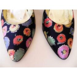 1490 VINTAGE Escada sexy slingback pumps 38 39