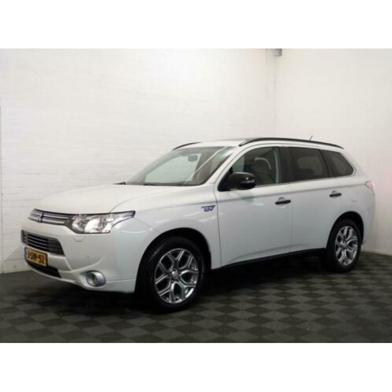 Mitsubishi Outlander 2.0 PHEV INSTYLE + 4WD Aut, Schuifdak,