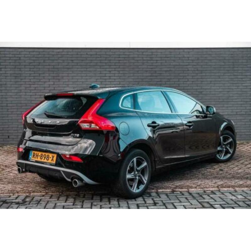 Volvo V40 2.0 D3 Business Sport | Stoelverwarming | DAB | Pa