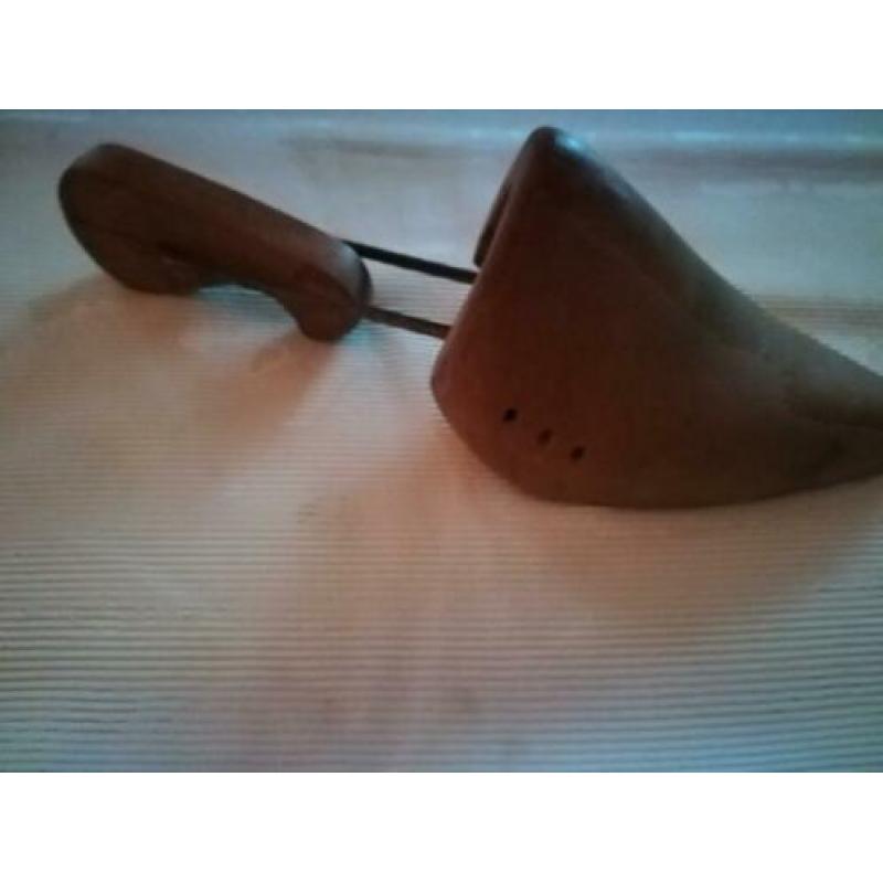 antieke houten schoenleesten