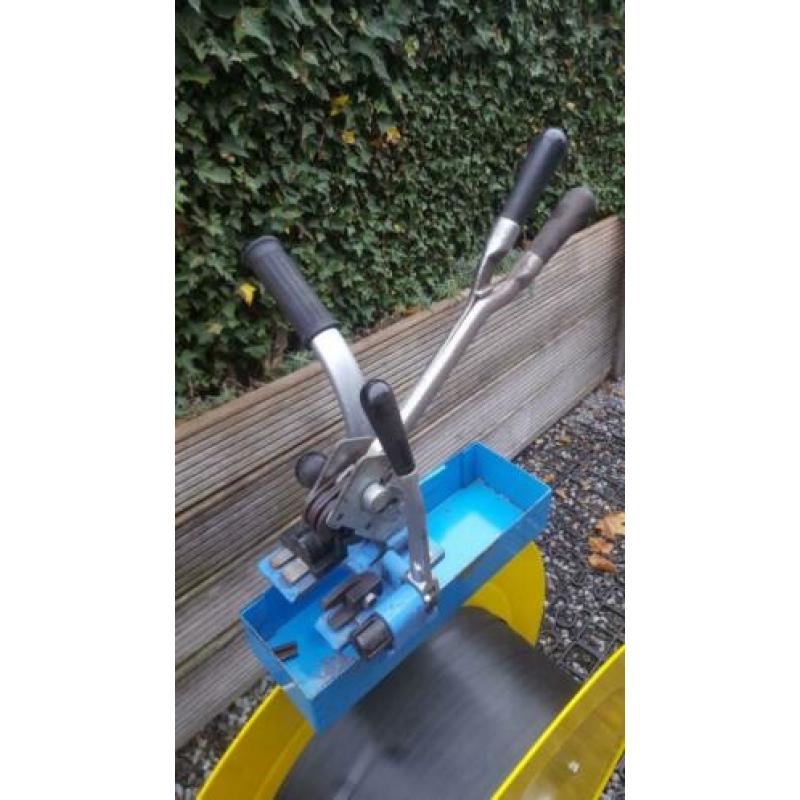 Omsnoeringsapparaat Bandoleerapparaat Bandeer Machine.