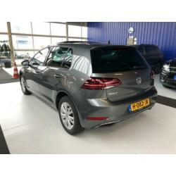 Volkswagen Golf 1.6 tdi 115pk Pano|Keyless|Cam|ACC|Lane Assi
