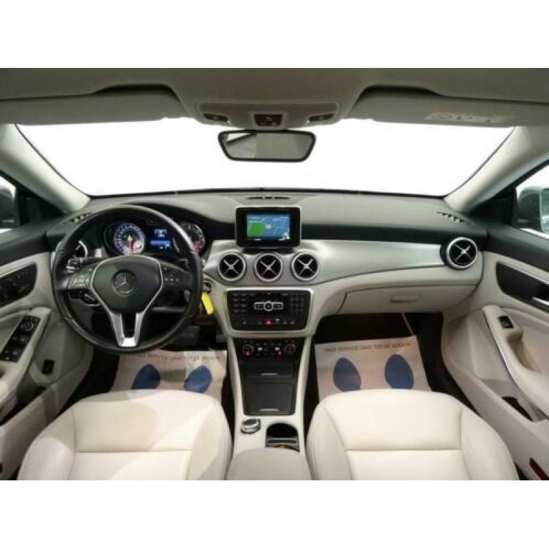 Mercedes-Benz CLA-Klasse 180 CDI PRESTIGE AMG STYLE Autom, L