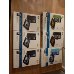 Grote partij tablet en iPad hoesjes en gamemuizen