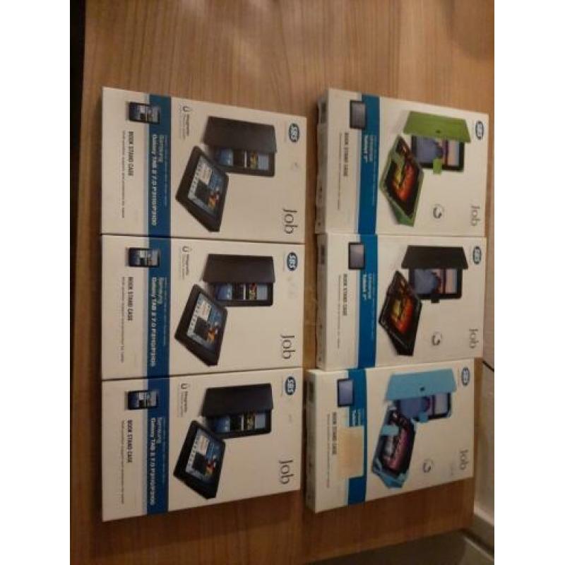Grote partij tablet en iPad hoesjes en gamemuizen