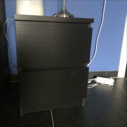 2x zwart/bruin nachtkastje malm Ikea