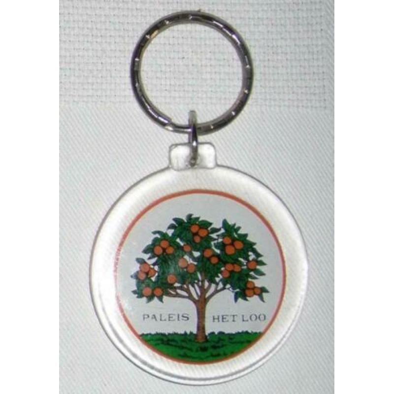 Nieuwe sleutelhanger met vrolijk worteltje