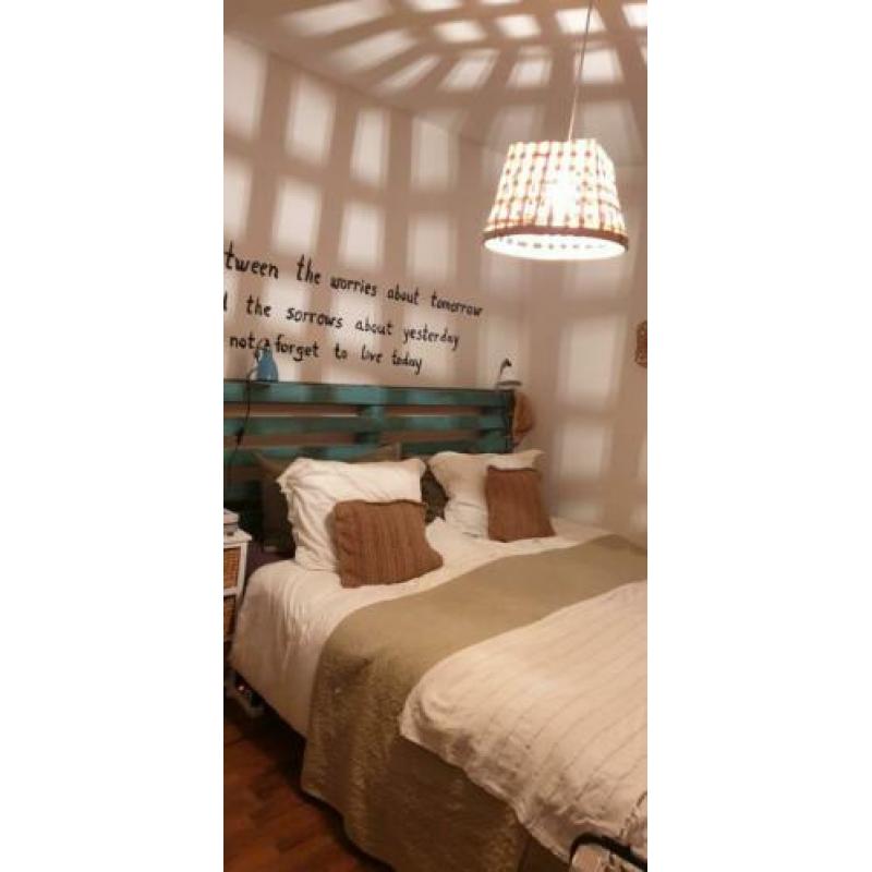 Bijna GRATIS, Boxspring bodem, bijna NIEUW, 180x200