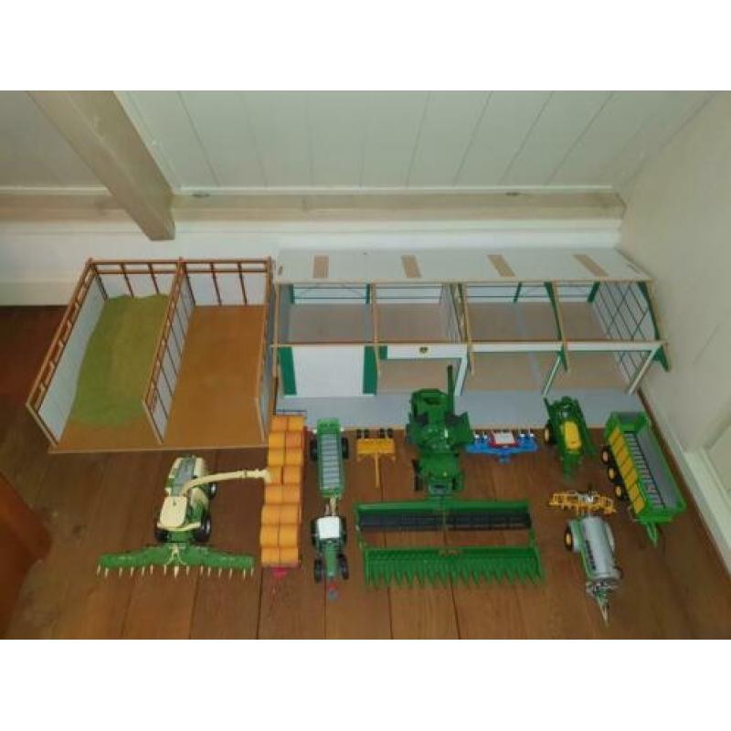 Mooie verzameling miniatuur 1:32 tekoop