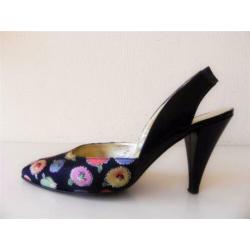 1490 VINTAGE Escada sexy slingback pumps 38 39