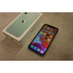 Iphone 11 64GB groen in nieuwstaat in doos met garantie
