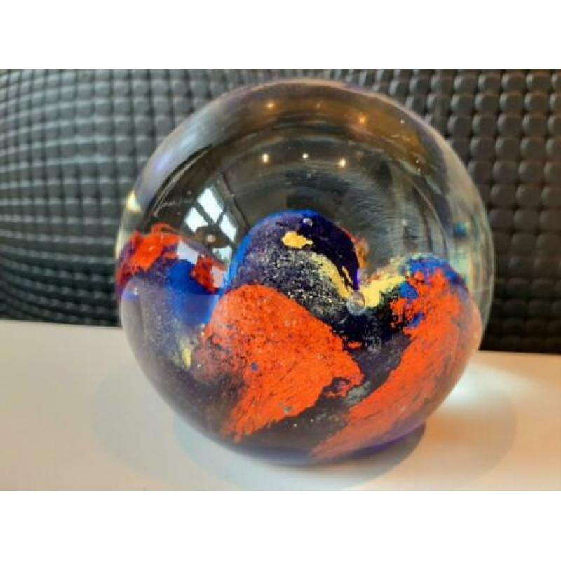 Presse papier blauw geel rood 8cm !