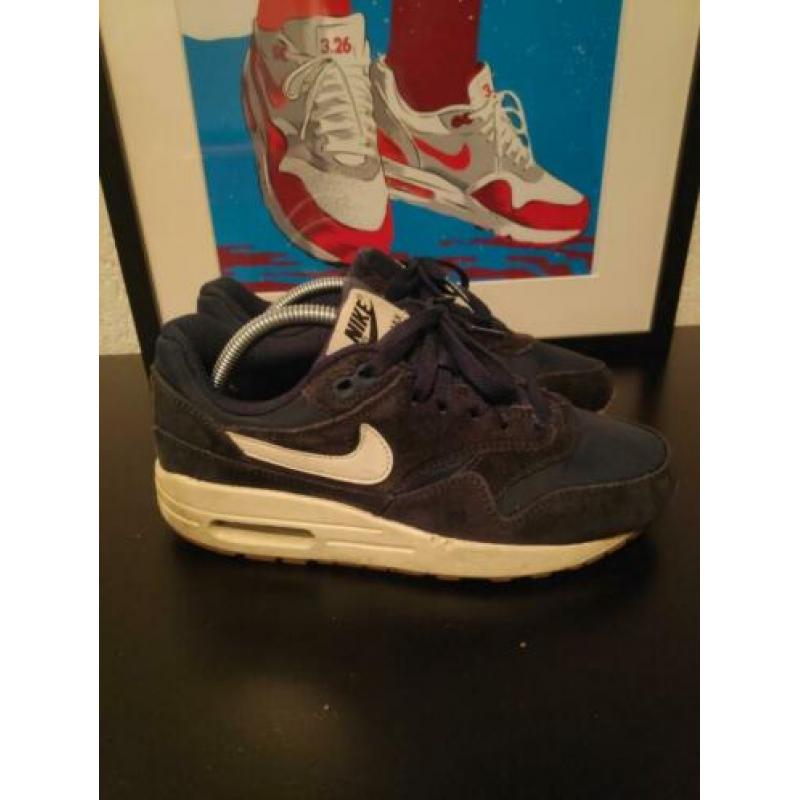 Nike air max 1 navy blue gumsole