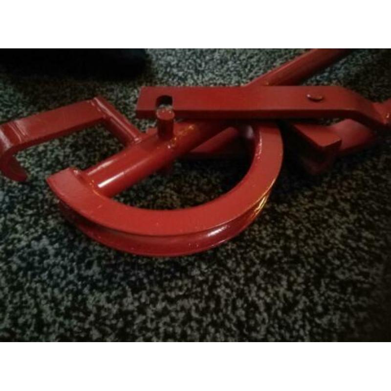 Buigijzers twee stuks rol en schuif 22mm als nieuw 75 euro
