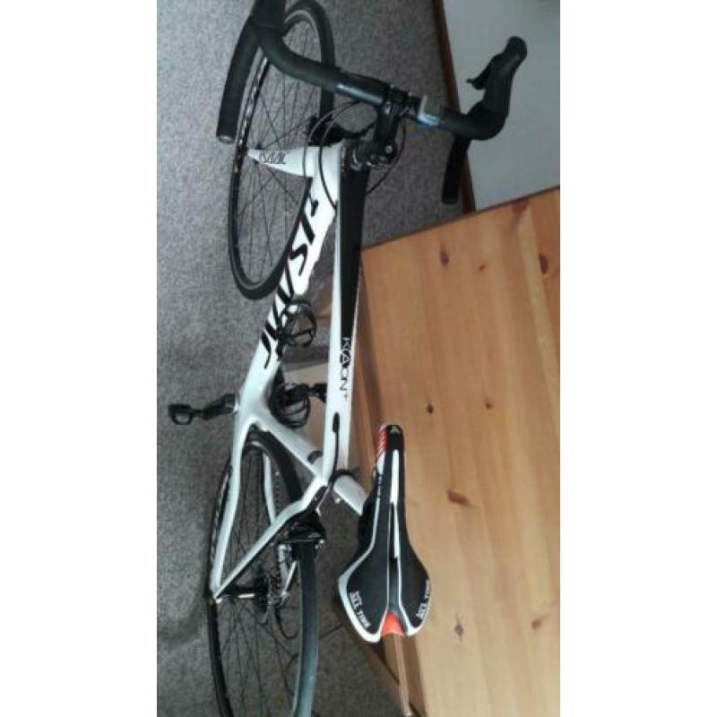 Isaac Kaon+ 52 racefiets