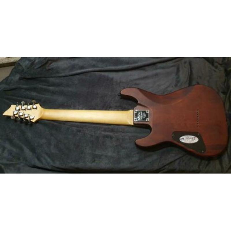 Schecter Omen-8 ( 8 string / 8 snarig )