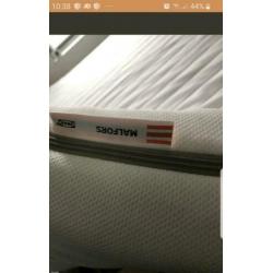 Bed met matras