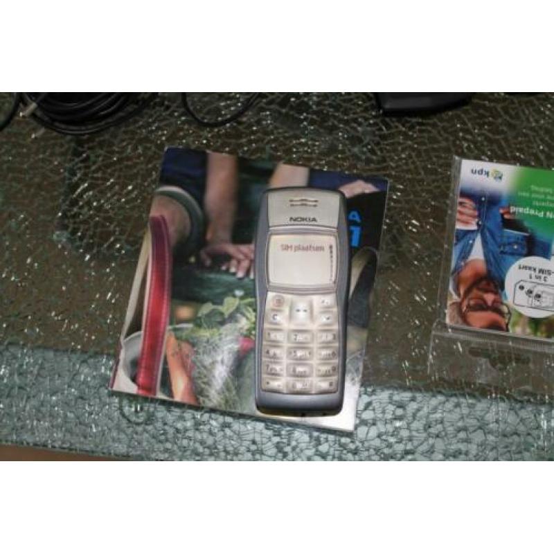 NOKIA telefoon met toebehoren