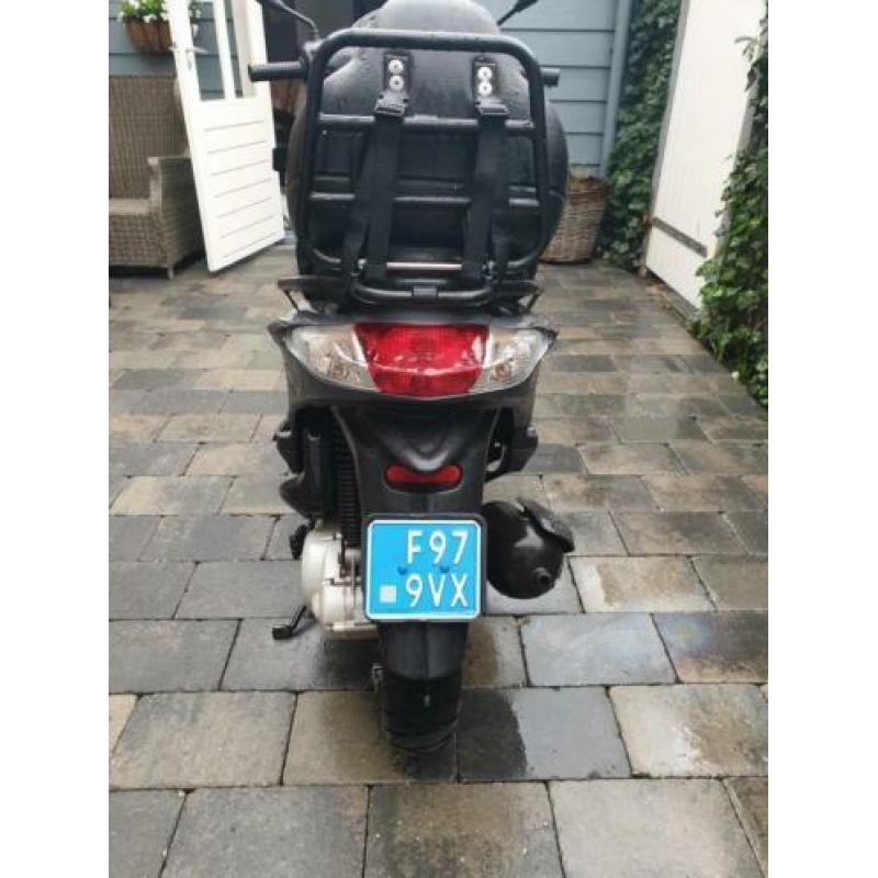 Piaggo fly bromfiets 4t bj 2014