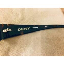DKNY zonnebril bruin