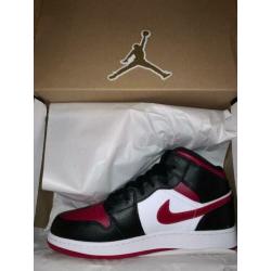 Nike Air Jordan 1 mid 38,5
