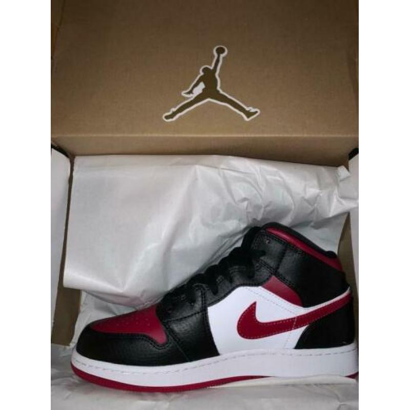 Nike Air Jordan 1 mid 38,5
