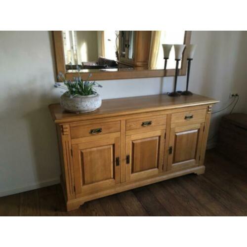 Dressoir blank eiken kleur antiek