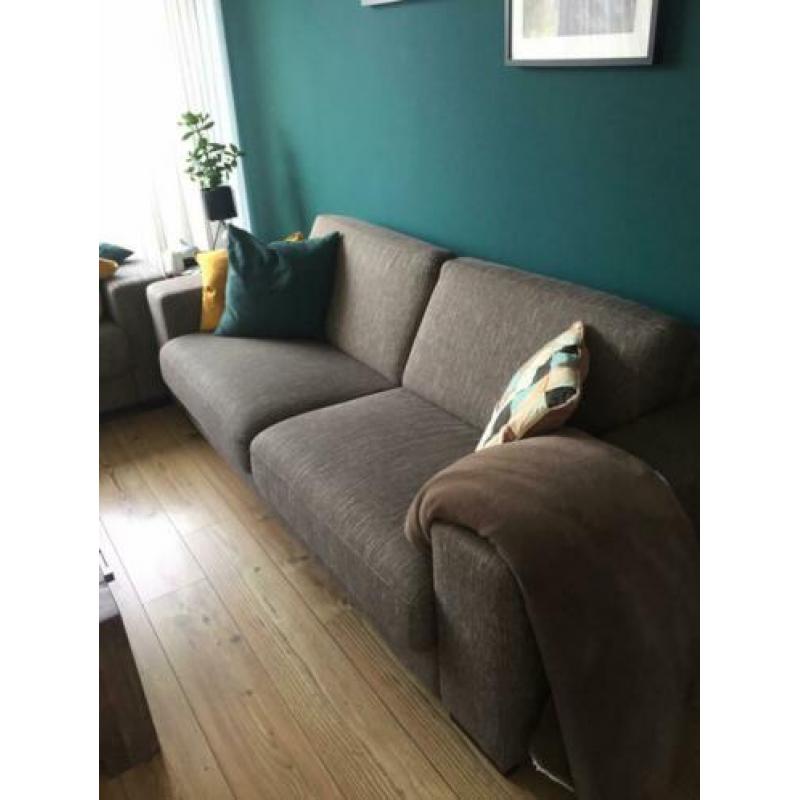 Mooie bruine 2- en 3-zits bank