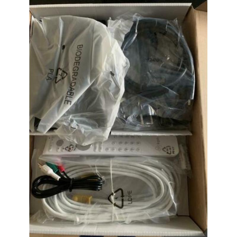 KPN TV ontvangers 3 x en een Experiabox v10