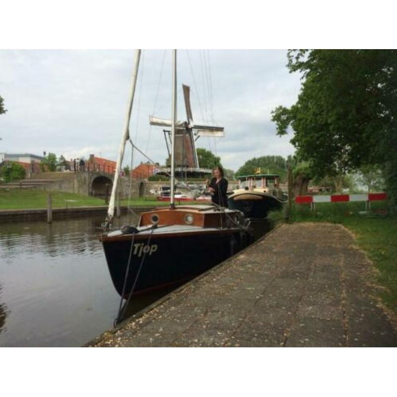 Zeilboot Kolibri 560 + stallingstrailer en buitenboordmotor