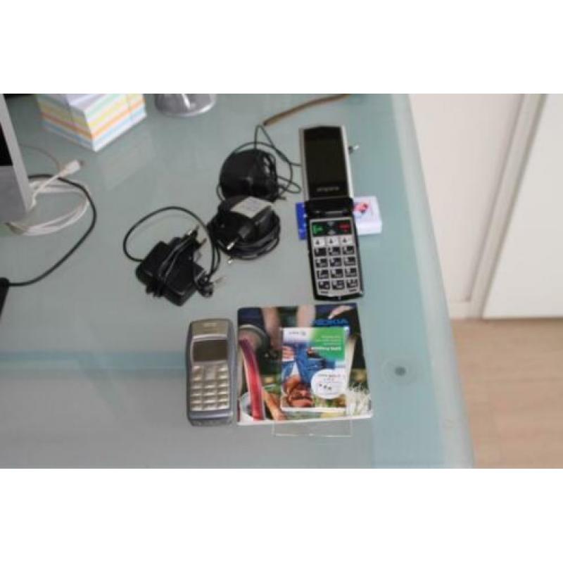 NOKIA telefoon met toebehoren